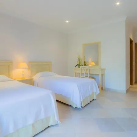 Tulipa - Luxury Golfing Villa